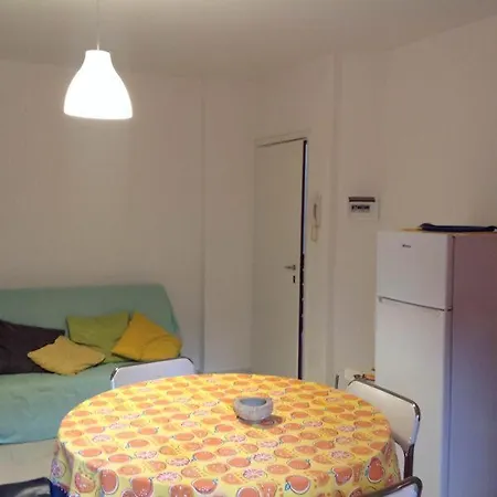 Estensi